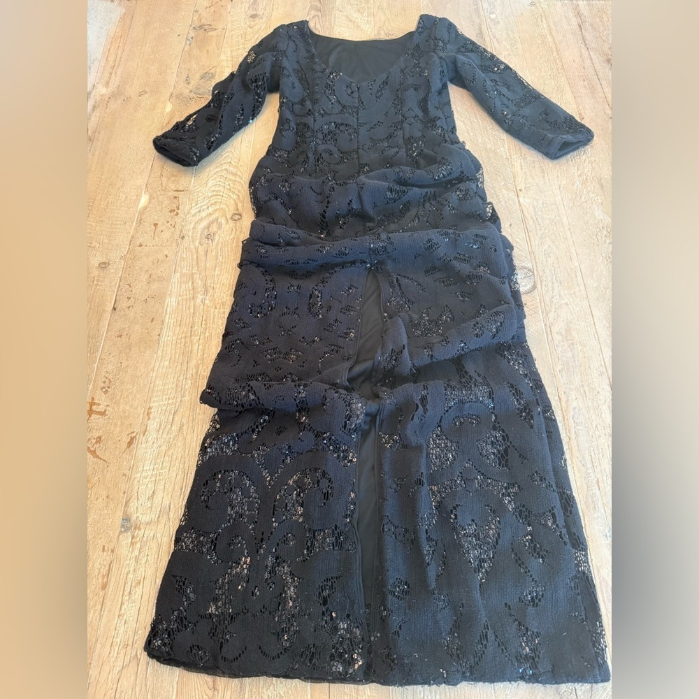 Adrianna Papell Elegant Black Sequin Under Soft Lace Evening Gown 10 - Picture 10 of 10